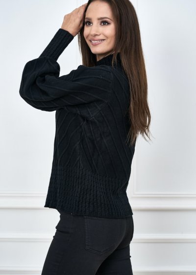 Krásny kvalitný čierny sveter úpletový