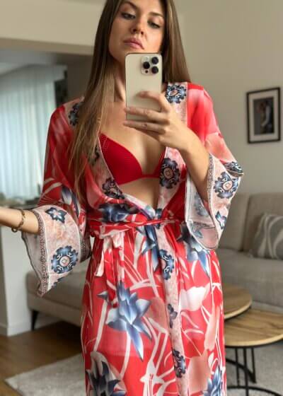 Letné oversize kimono Hana na modelke